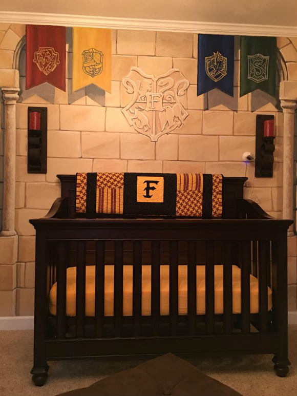 Casal monta quarto de bebê inspirado em Harry Potter e resultado é incrível! - 3