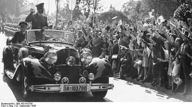 Conheça os carros mais adorados pelos maiores ditadores da história  - 5