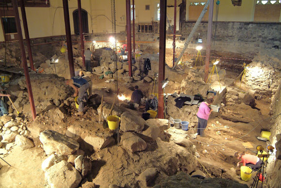 Escavações revelam uma prisão de bruxas do século XV - 1