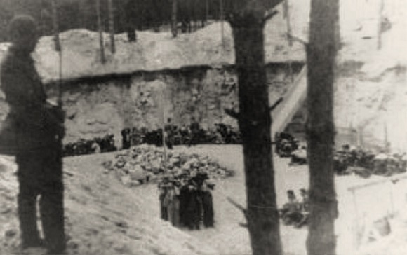 Descoberto túnel cavado com colheres por judeus na Segunda Guerra - 1