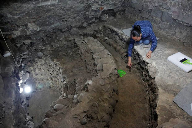 Encontrado edifício construído com caveiras humanas no México - 1