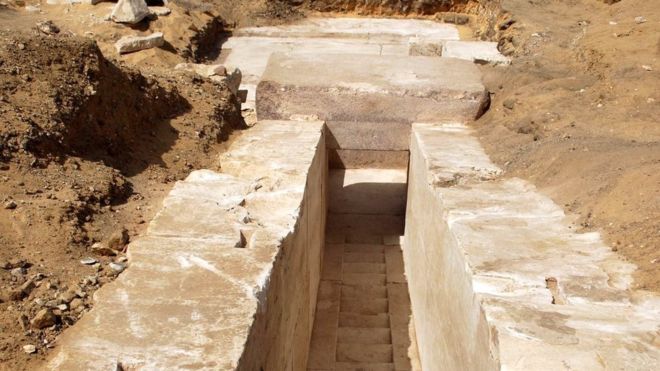 Nova pirâmidade, com 3.700 anos de idade, é encontrada no Egito - 1