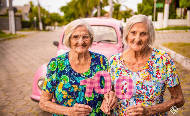 Gêmeas fazem 100 anos e ganham ensaio fotográfico incrível de presente - 5