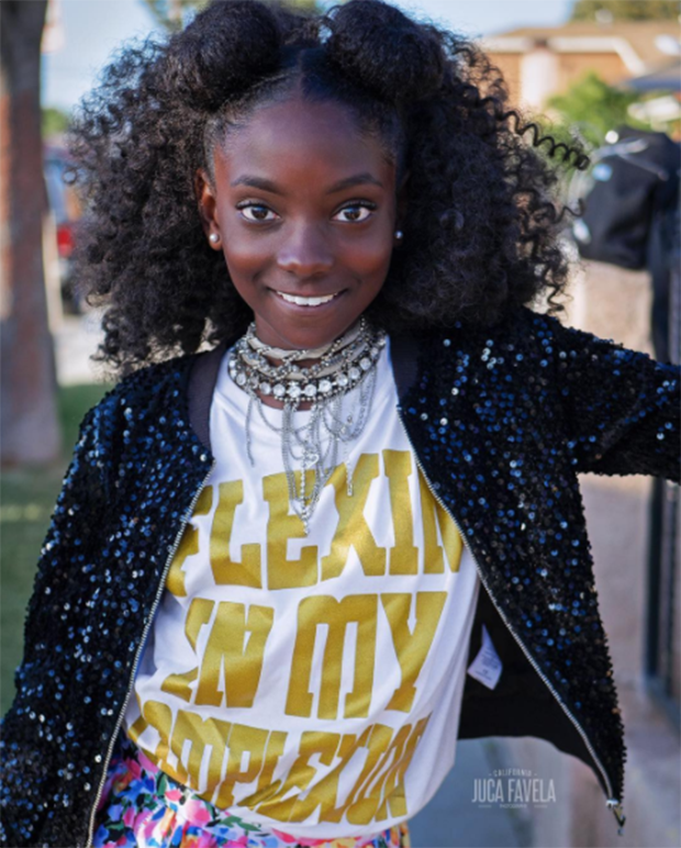 Garota cria sua própria marca de roupas para combater racismo - 3