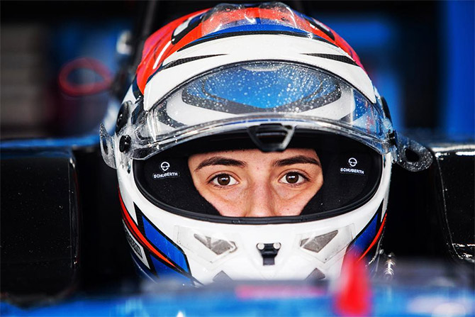 Conheça Tatiana Calderón, a primeira latina na Fórmula 1 - 1