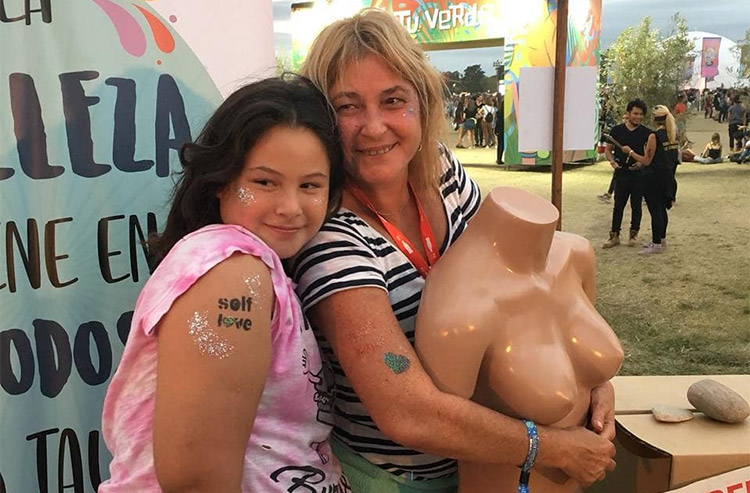No Lollapalooza, campanha arrebatadora critica o padrão de “corpo perfeito” - 1