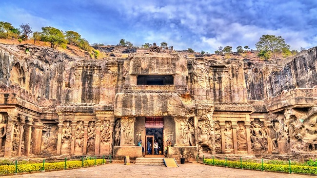 O inexplicável Templo de Kailasa: uma construção esculpida em uma só rocha - 1